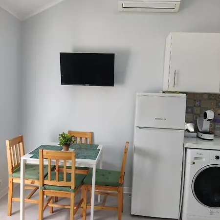 Riviera B Apartament *